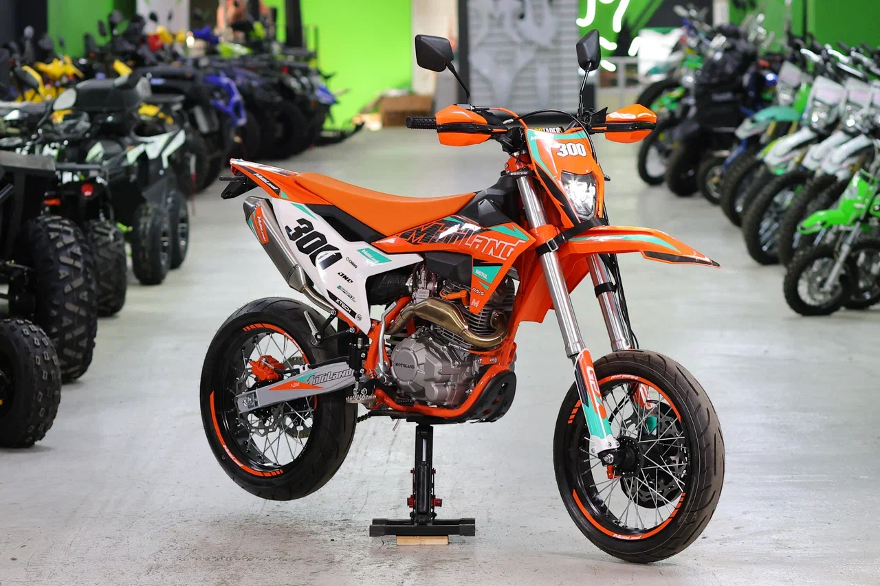 Мотоцикл Motoland SMX300 S4 (175FMM) 17/17 (мотард) ПТС