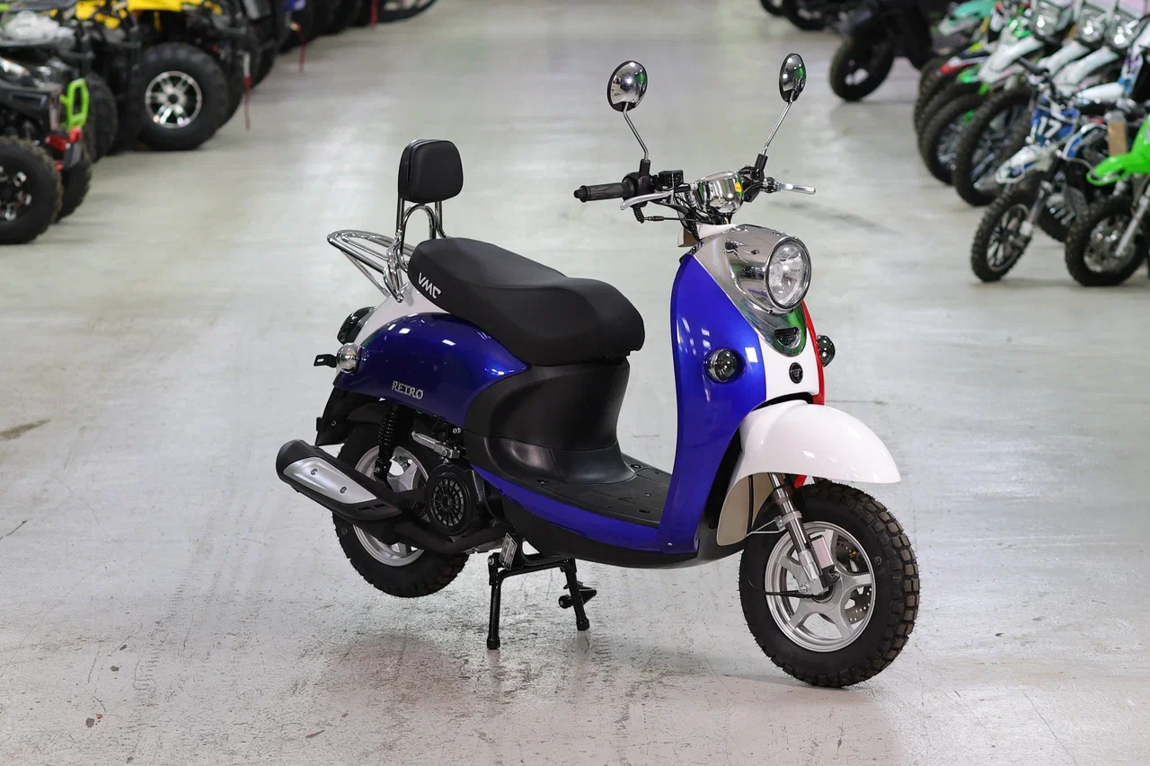 Скутер VENTO RETRO 49cc (150) сигнализация (99кг/100кг) (BLUE/WHITE/RED (Франция))