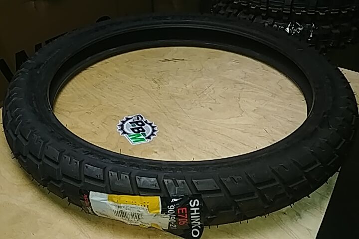 Покрышка Shinko 21 90/90 -21 E705