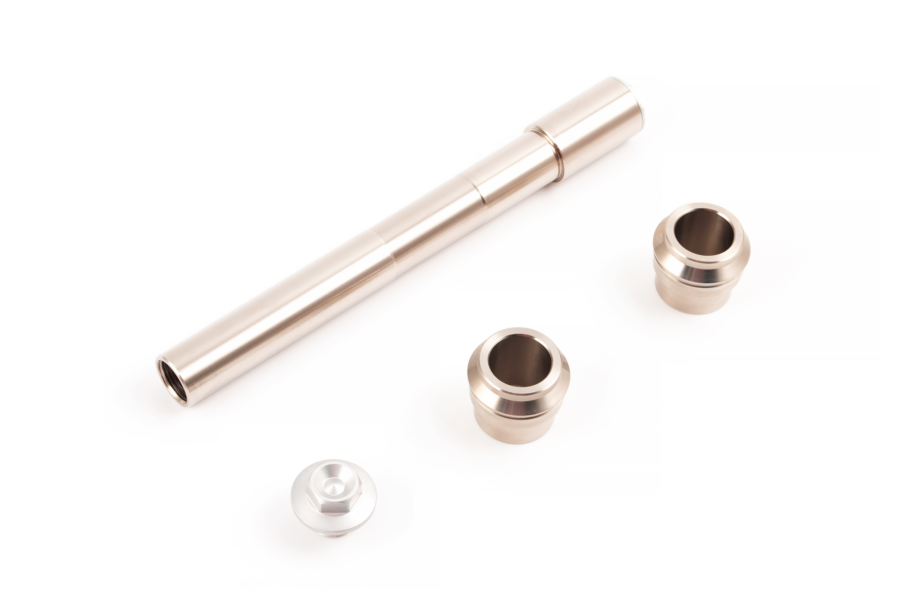 Ось переднего колеса для эндуро мотоцикла в сборе ступица тип KTM 17-23г. (рама K8)