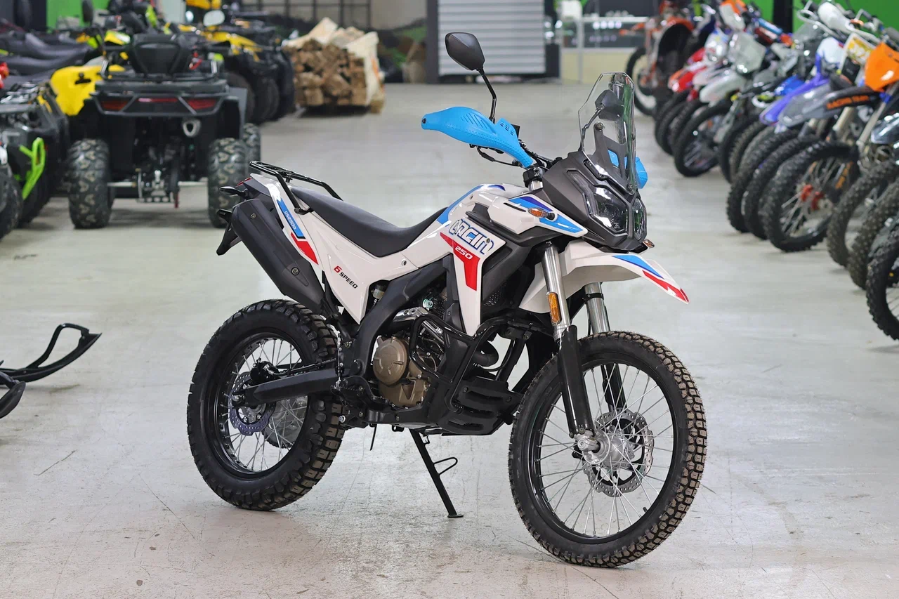 Мотоцикл Loncin DS250 Rally (белый)