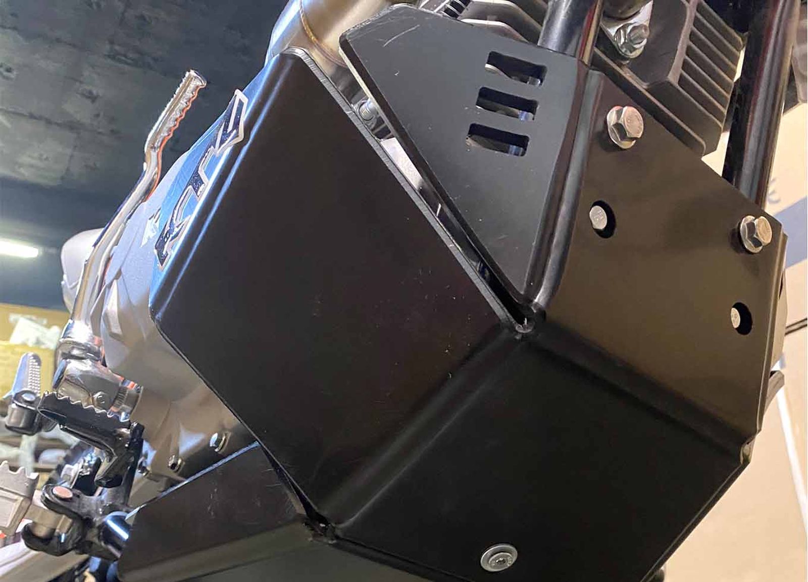 ЗАЩИТА KTZ ДЛЯ BRZ X8 NB 300 (4T ZS174MN-5 NB, б.вал) 2024