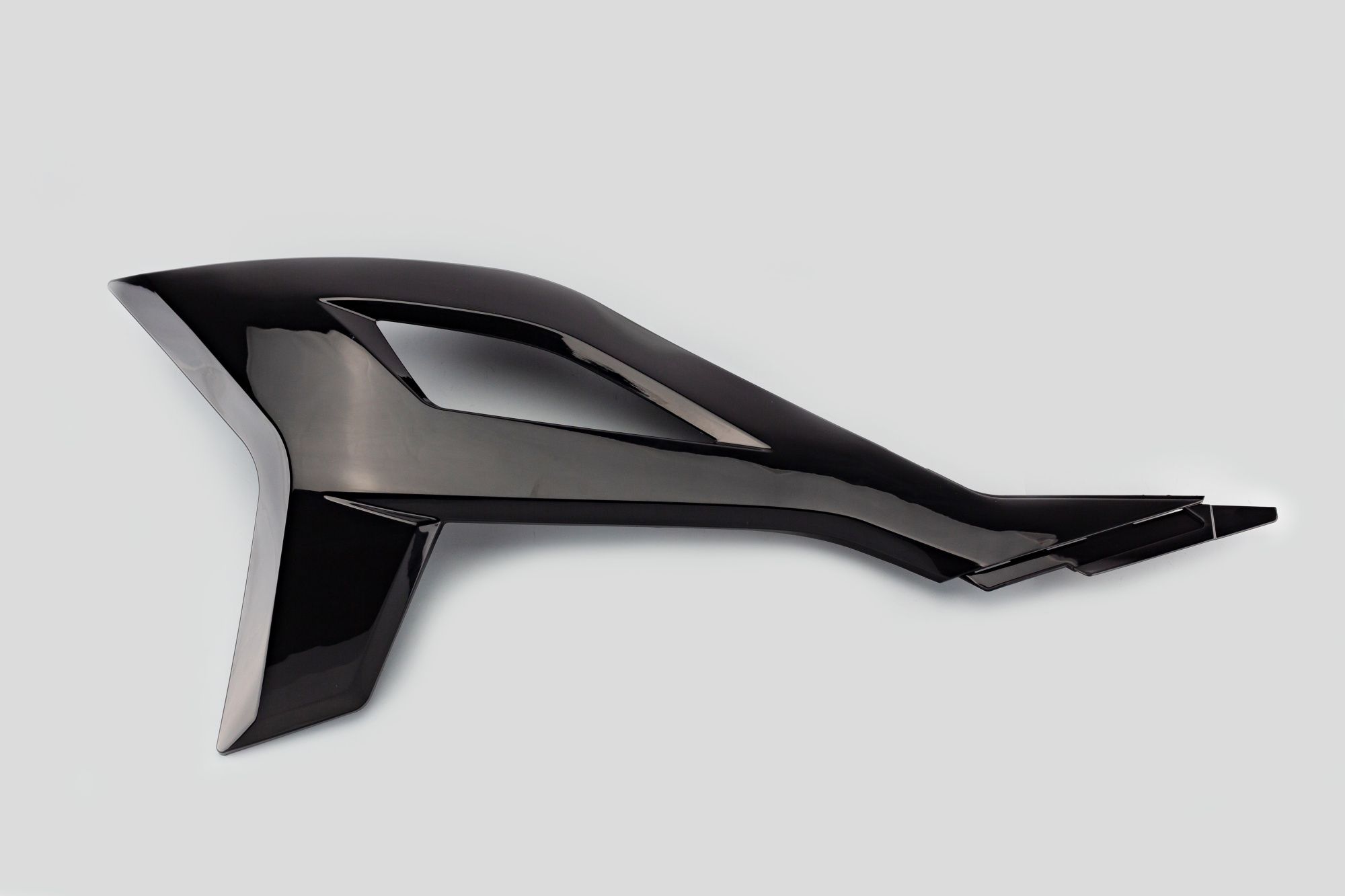 Обтекатель передний левый Avantis A6 2022 (A5)/GR 2/ BRZ KR3 черный