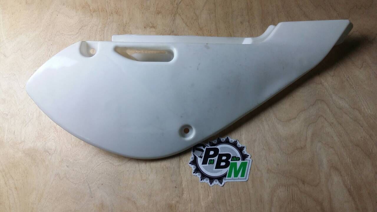 Обтекатель задний правый белый KLX