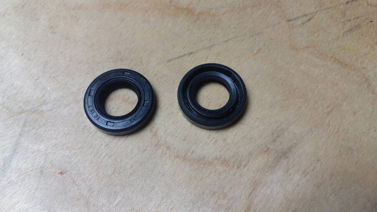 Сальник 13.7х24.5х10