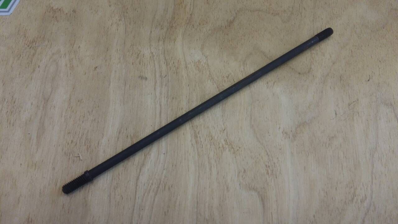 Шпилька А цилиндра 125