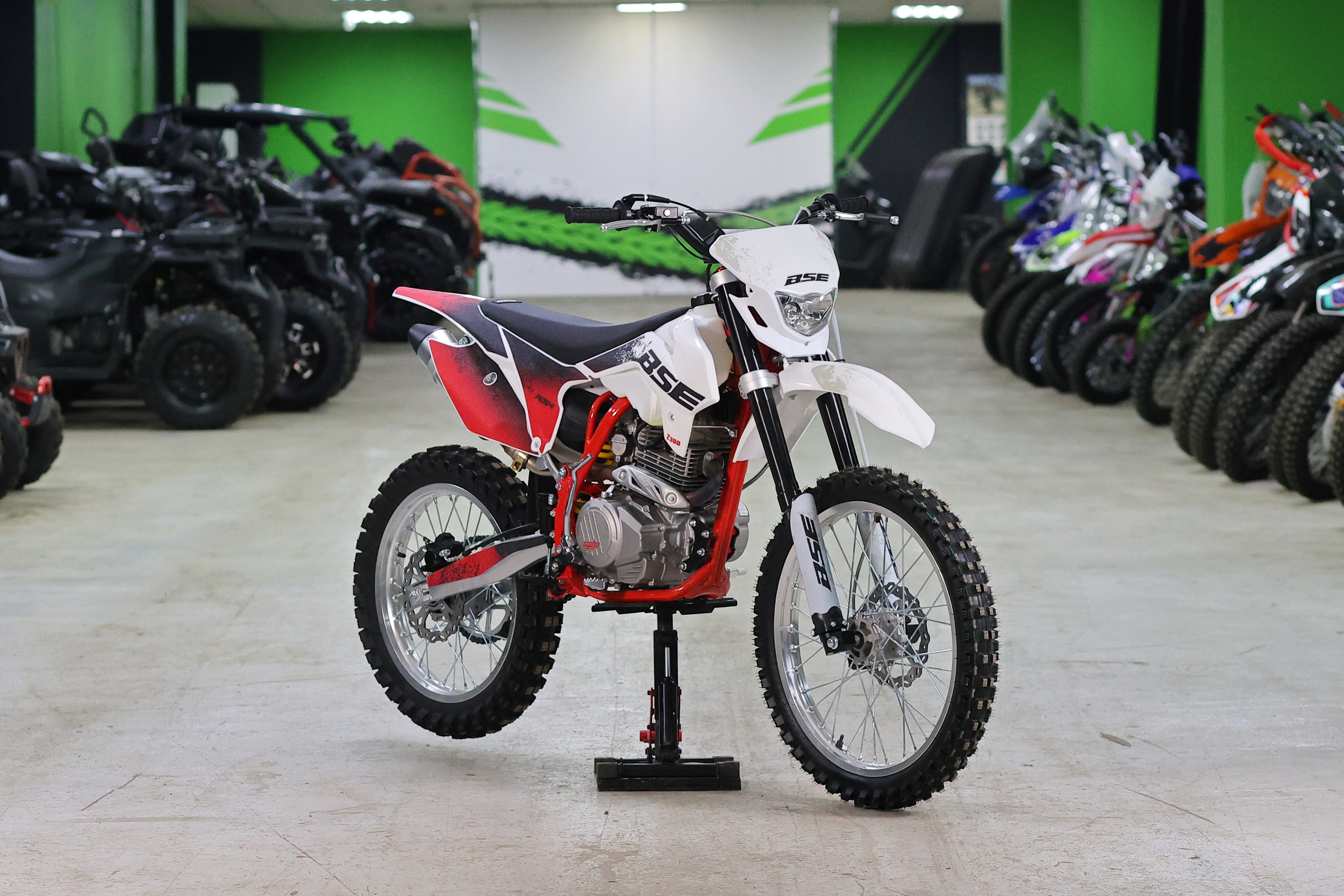 Кроссовый мотоцикл BSE Z3.00 21/18 JumpFury Red/White