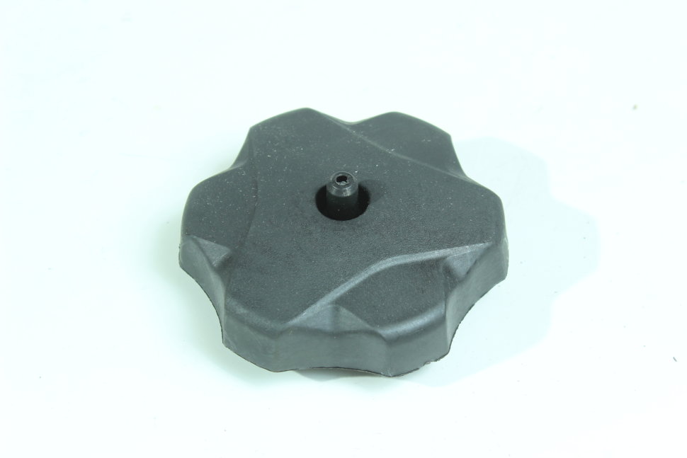 Крышка топливного бака GR7