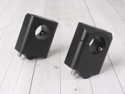 Кронштейны-переходники для руля с d-22,2 мм на d-28,6 мм (с регулировкой  выноса) SM-PARTS черные