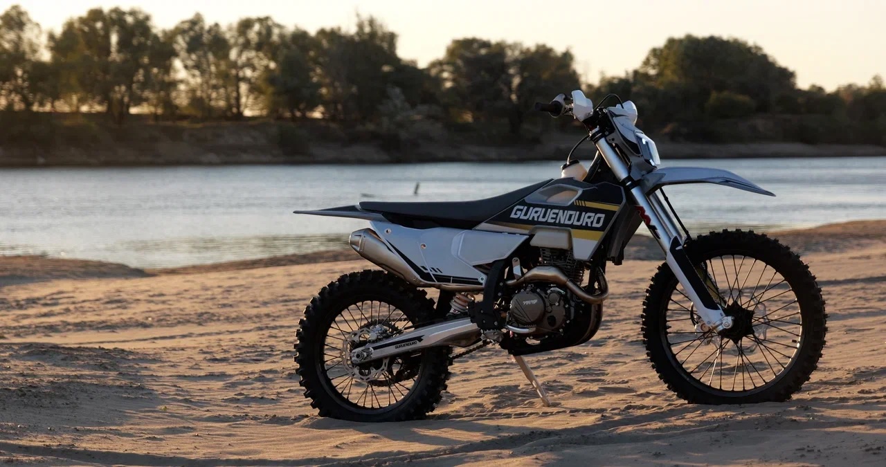 Мотоцикл GURUENDURO AIR 300 PRO (2)