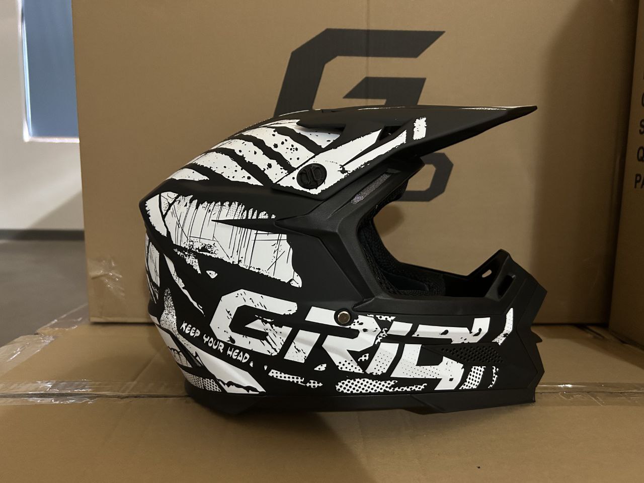 Мотошлем GRID RIVAL Black/White Размер S